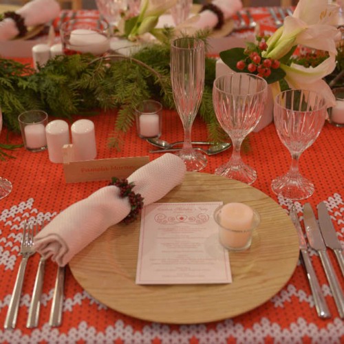 Carlson Holiday 2015 Place setting