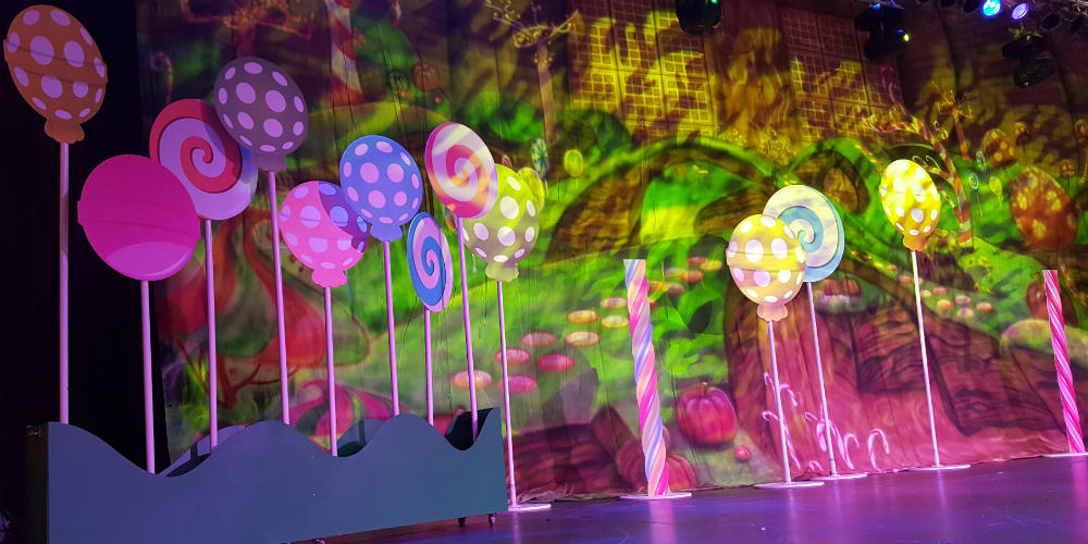 Treasure Island lollipops with lighting project image